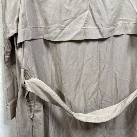 (W1) Zara Oversized trench jacket tied at the waist, size L - Picture 12 of 16